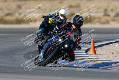 media/Jan-09-2022-SoCal Trackdays (Sun) [[2b1fec8404]]/Turn 11 (935am)/